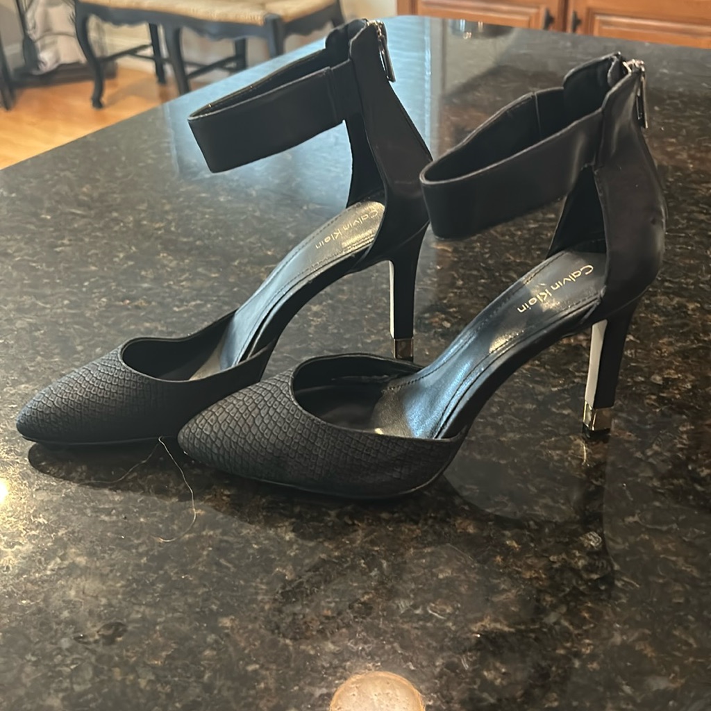 Ankle Strap Pump